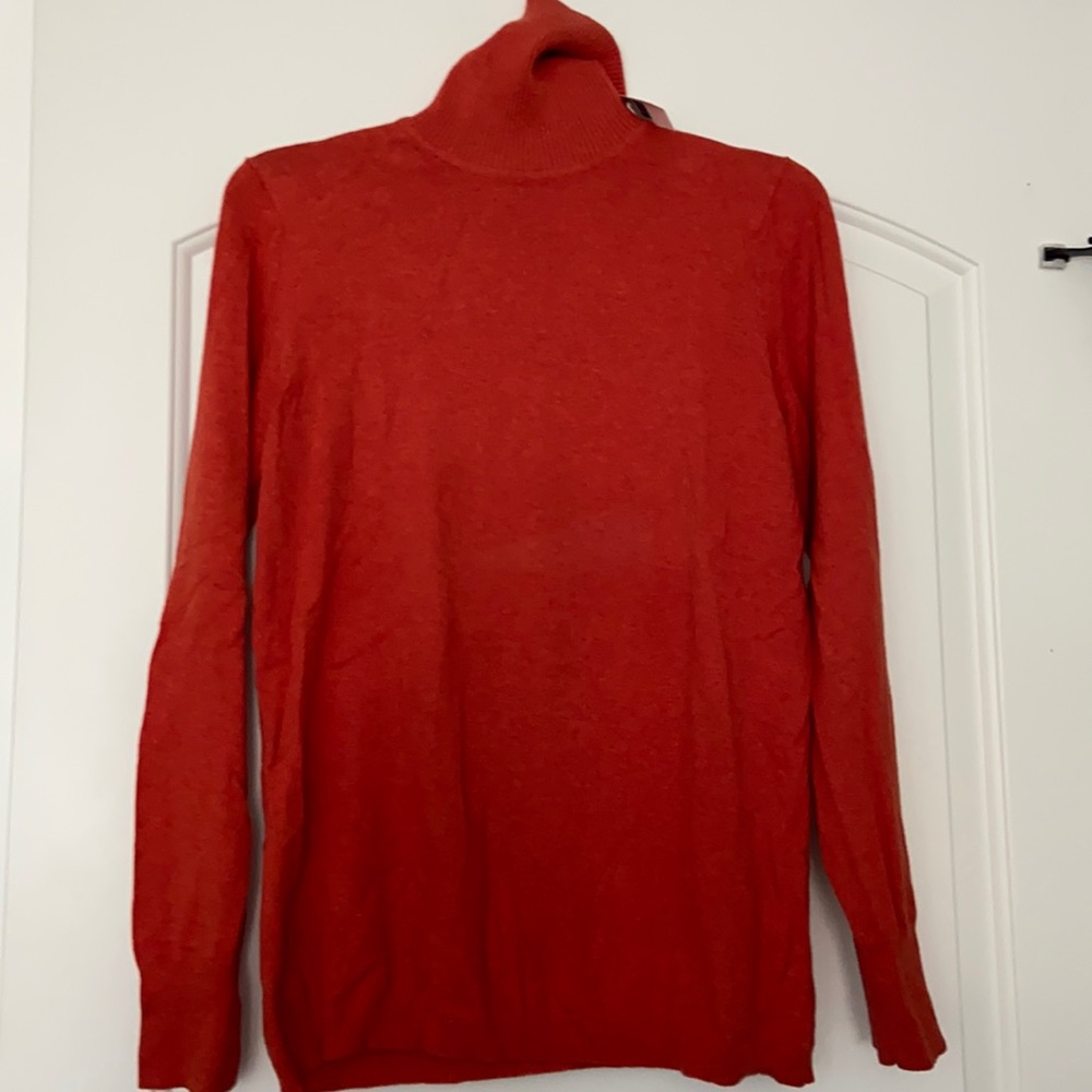 Brand New GAP orange turtleneck